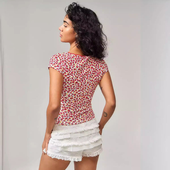 Dame rynkade shorts med elastisk midja och lekfull design Mirla-Eva Jonsson
