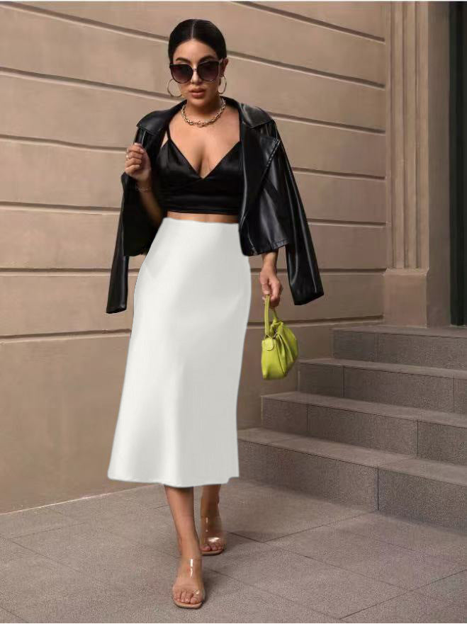 Dame satin skirt with swinging hem and elegant cut Mirla-Eva Jonsson