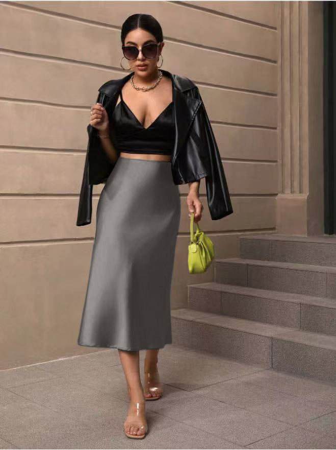 Dame satin skirt with swinging hem and elegant cut Mirla-Eva Jonsson