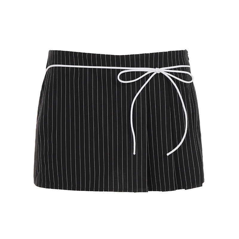 Dame shorts med snygg randig design och elastisk midja Mirla-Eva Jonsson