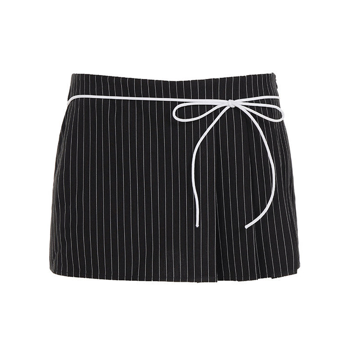 Dame shorts med snygg randig design och elastisk midja Mirla-Eva Jonsson