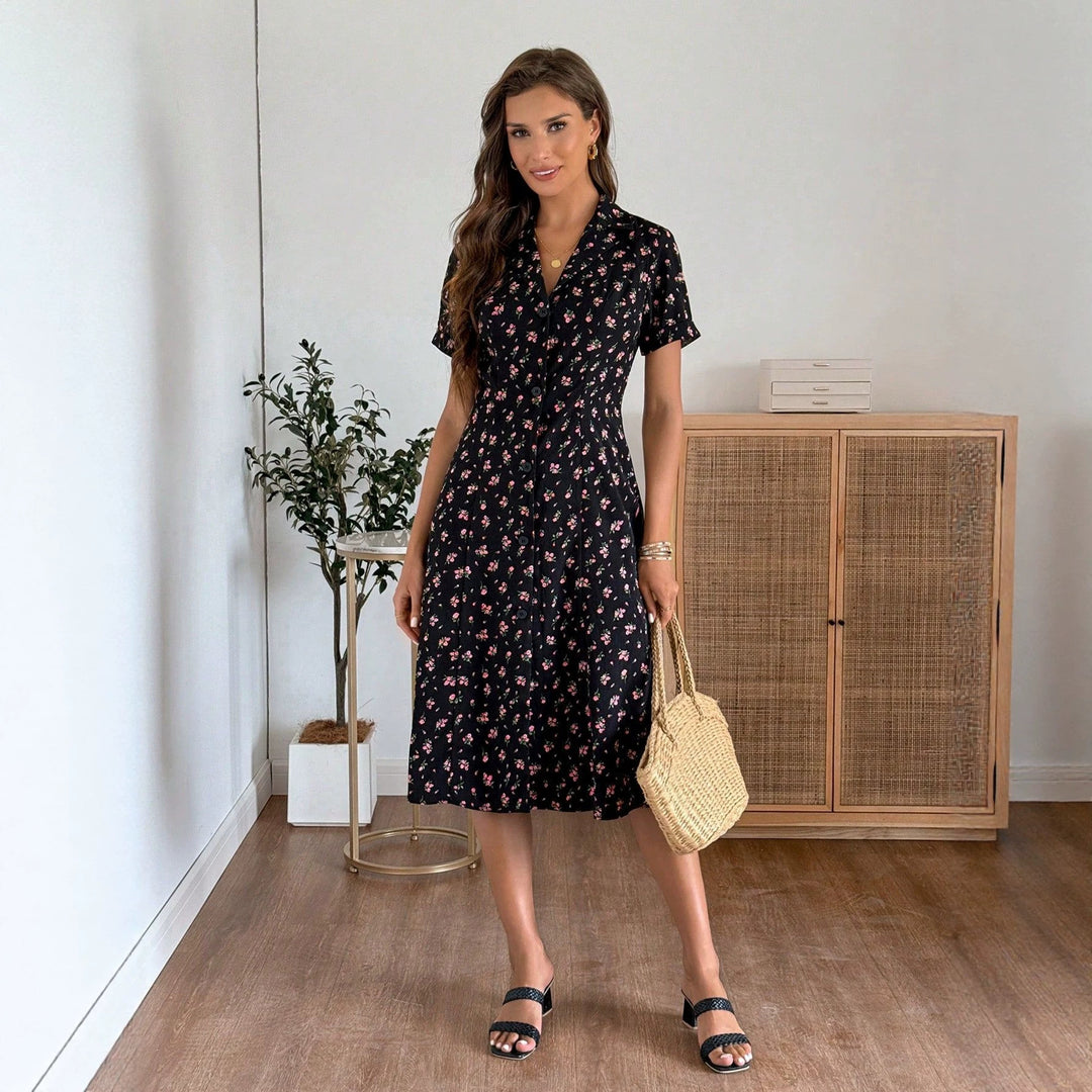 Dame skjortklänning med blommiga detaljer Mirla-Eva Jonsson