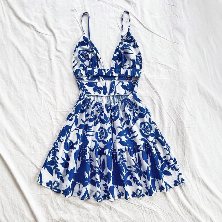 Dame sommarklänning med lekfullt babydoll-snitt och blommönster Mirla-Eva Jonsson