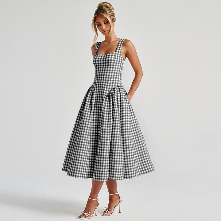 Dame sommarmaxiklänning med rutig design och sidofållselement Mirla-Eva Jonsson