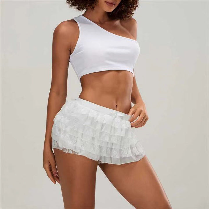 Dame spets-shorts med voluminösa volangdetaljer Mirla-Eva Jonsson
