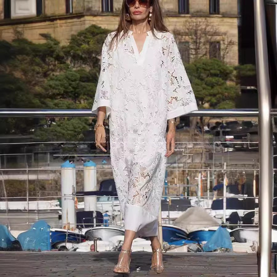 Dame spetsklänning i boho-stil med fina detaljer Mirla-Eva Jonsson