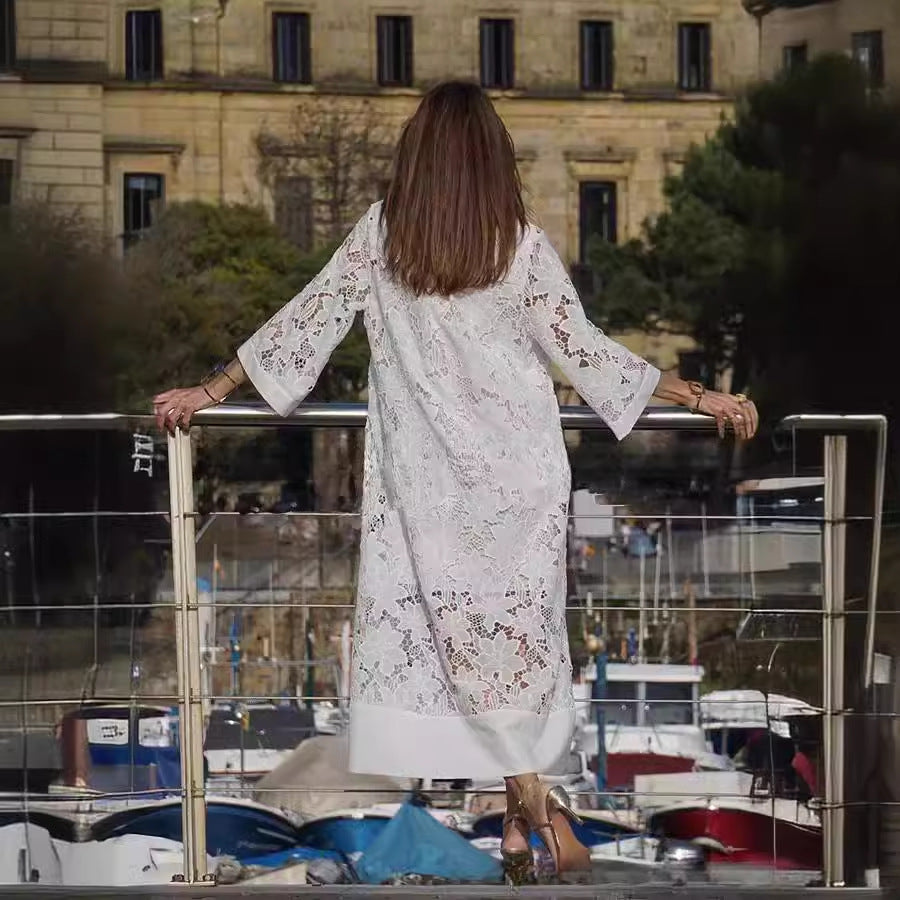Dame spetsklänning i boho-stil med fina detaljer Mirla-Eva Jonsson