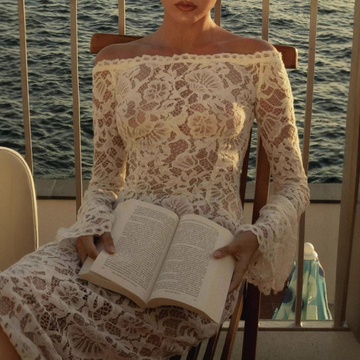 Dame spetsklänning med off-shoulder-design Mirla-Eva Jonsson