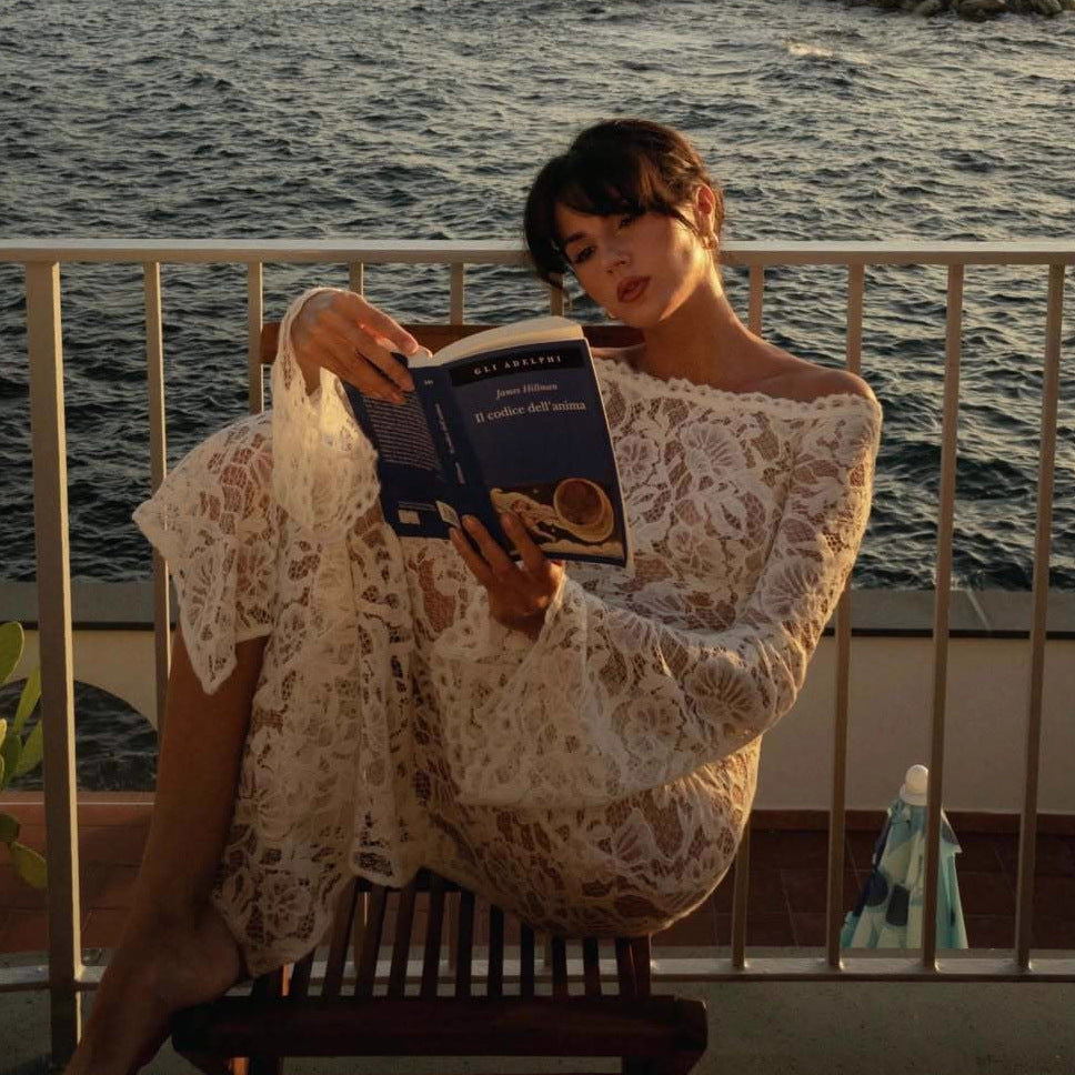 Dame spetsklänning med off-shoulder-design Mirla-Eva Jonsson