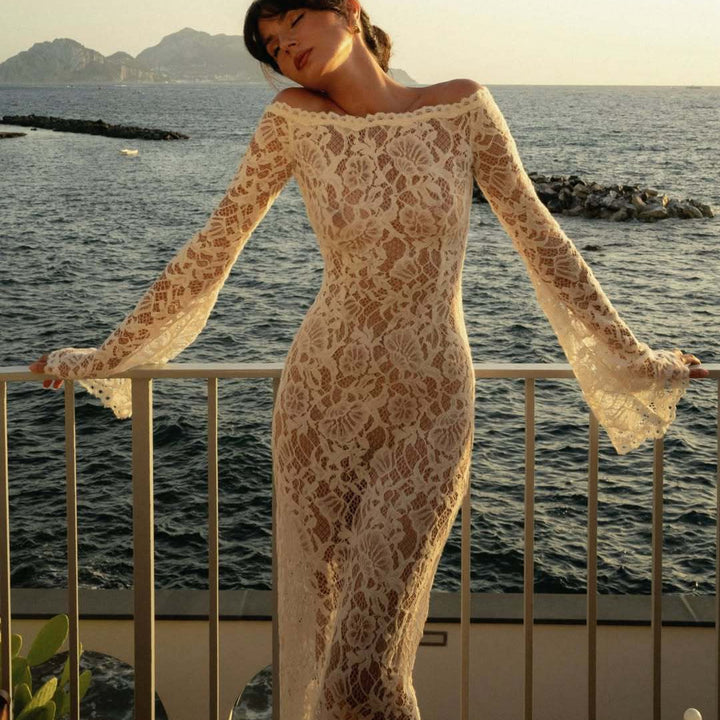 Dame spetsklänning med off-shoulder-design Mirla-Eva Jonsson