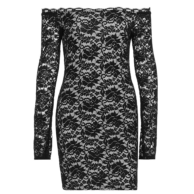 Dame spetsklänning med off-shoulder design och lång ärm Mirla-Eva Jonsson