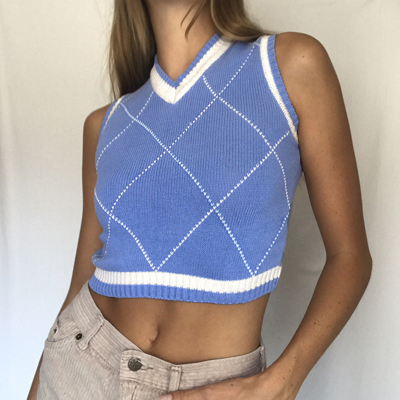 Dame stickad Crop-Top med rombmönster och V-ringning Mirla-Eva Jonsson