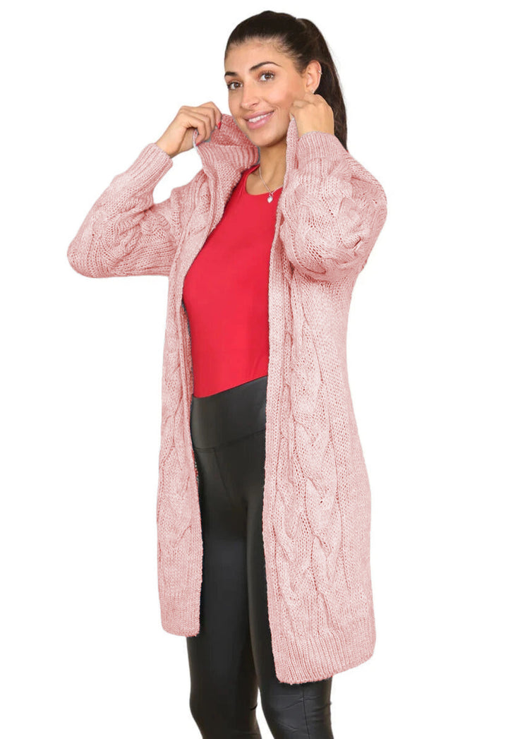 Dame stickad jacka med oversized snitt och konstfullt kabelmönster Eva Jonsson-Eva Jonsson