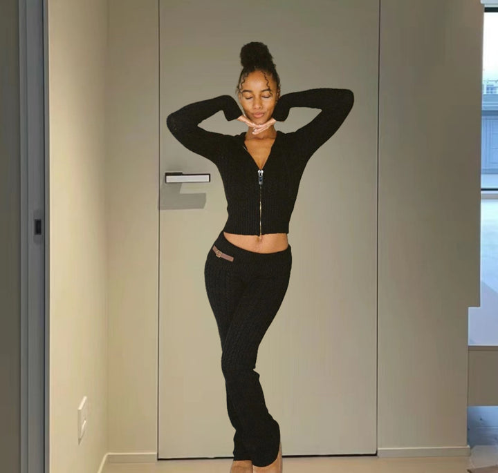 Dame stickad outfit med dragkedja och vida ben Mirla-Eva Jonsson
