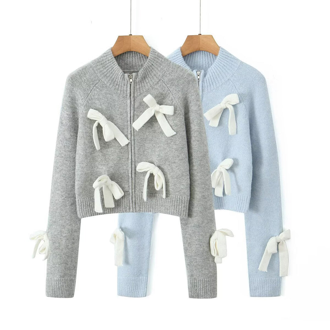 Dame stilren cropped stickad jacka med volangdetaljer Mirla-Eva Jonsson
