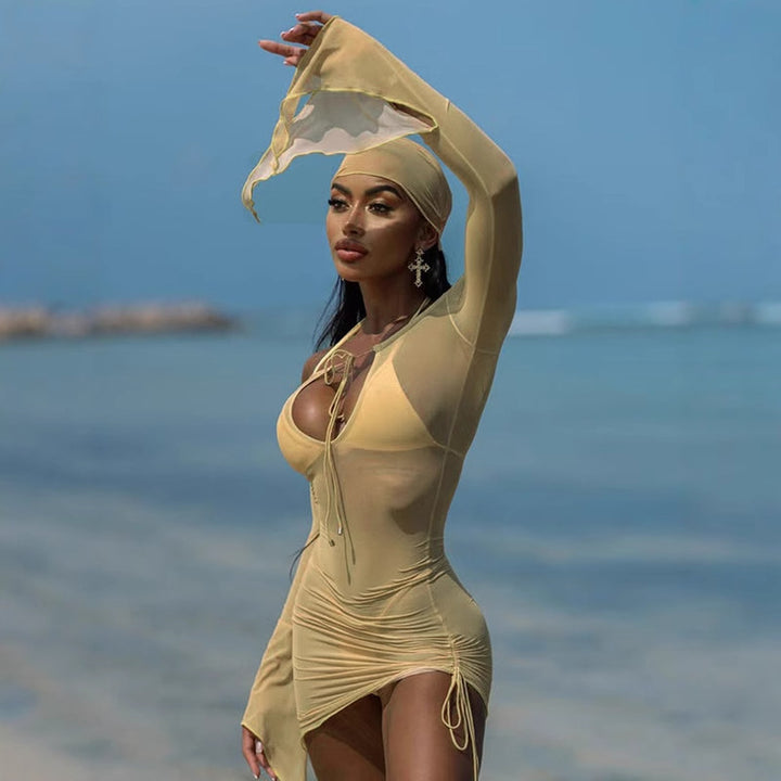 Dame strandbikini med innovativ klipp och raffinerade volangdetaljer Mirla-Eva Jonsson