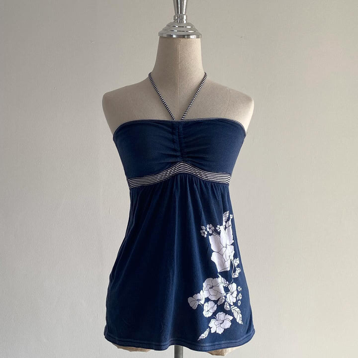 Dame strandtop med blommönster och off-shoulder design Mirla-Eva Jonsson