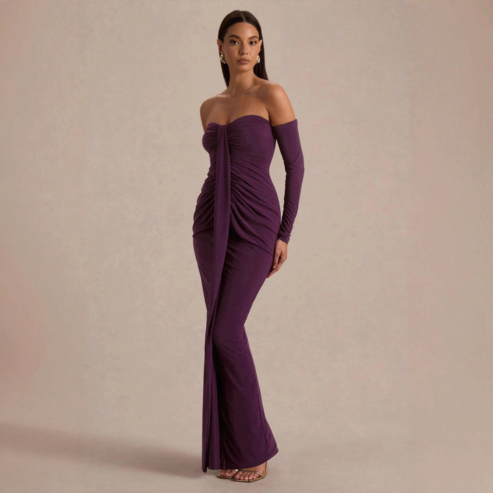 Dame strapless evening dress with long sleeves and refined ruffle details Mirla-Eva Jonsson