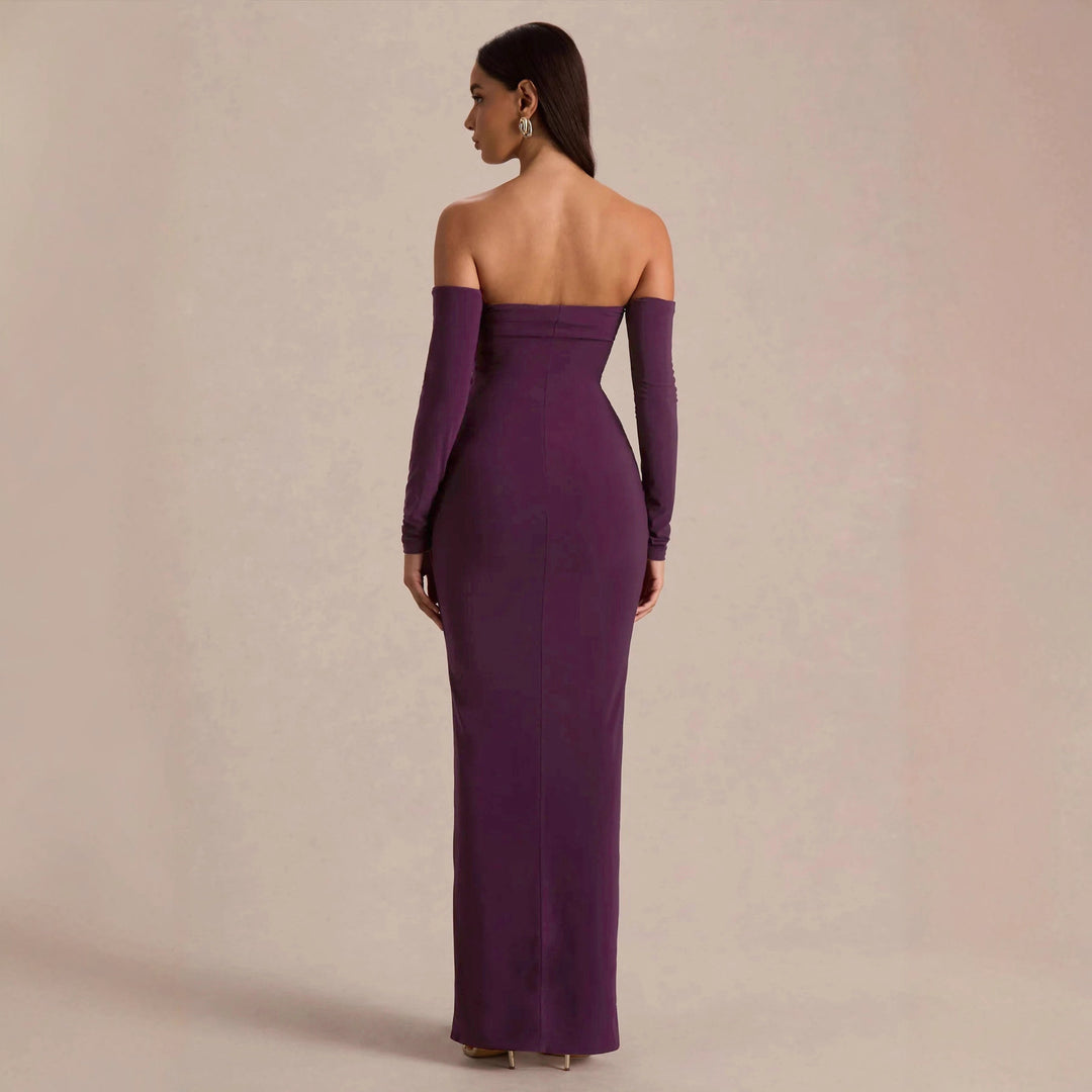 Dame strapless evening dress with long sleeves and refined ruffle details Mirla-Eva Jonsson