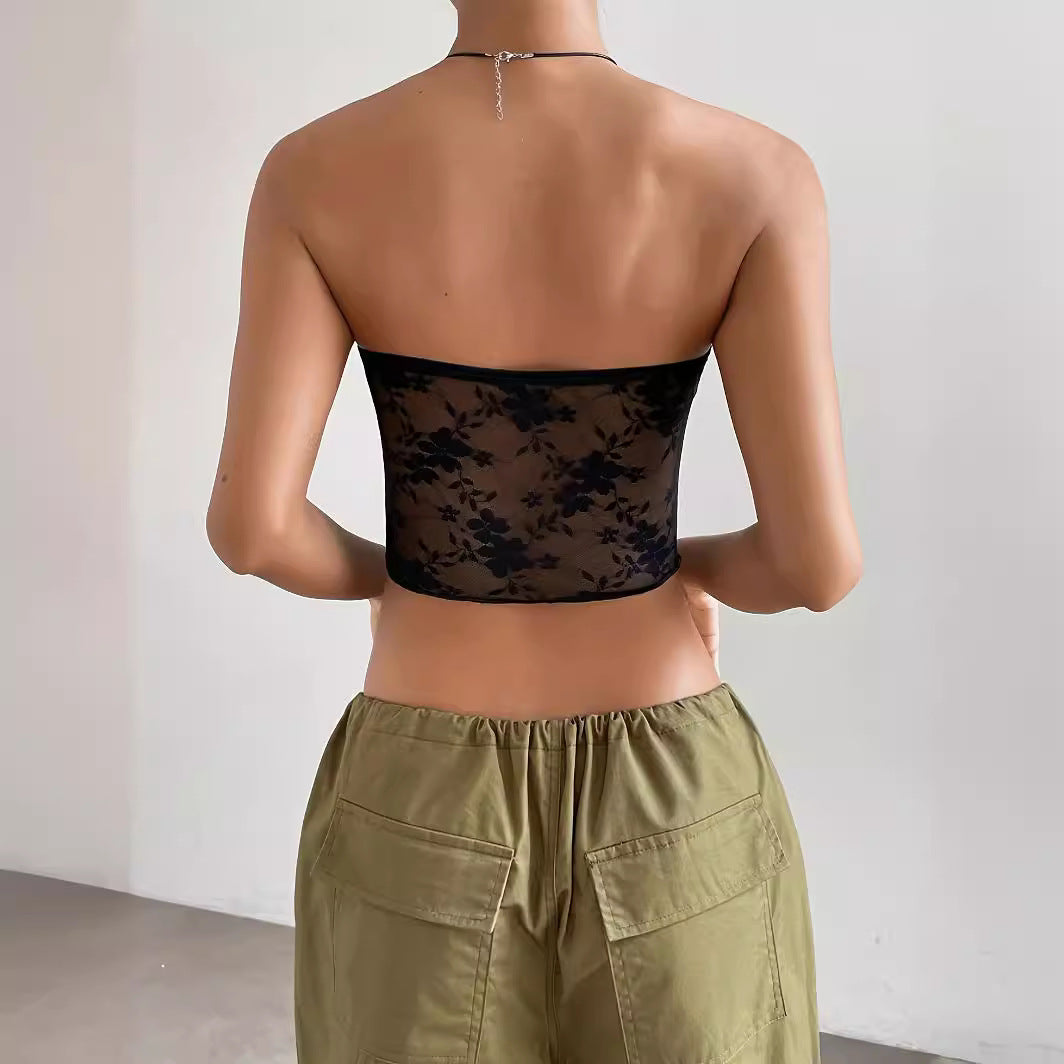 Dame transparent crop-top med blommiga detaljer Mirla-Eva Jonsson