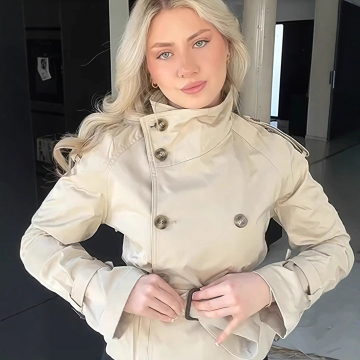 Dame trenchcoat med eleganta detaljer Eva Jonsson-Eva Jonsson