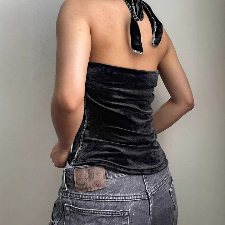 Dame trendy bustier-top med spetsdetaljer och lekfull design Mirla-Eva Jonsson