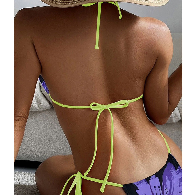 Dame triangel-bikini med blommönster och justerbara band Mirla-Eva Jonsson