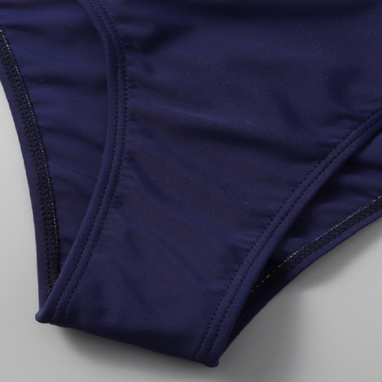 Dame triangel-bikini med innovativ knutdesign och högt skuren trusse Mirla-Eva Jonsson