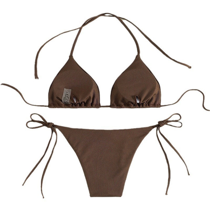 Dame triangel-bikini med justerbara band och charmig design Mirla-Eva Jonsson