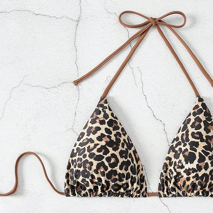 Dame triangel-bikini med modernt leopardmönster Mirla-Eva Jonsson