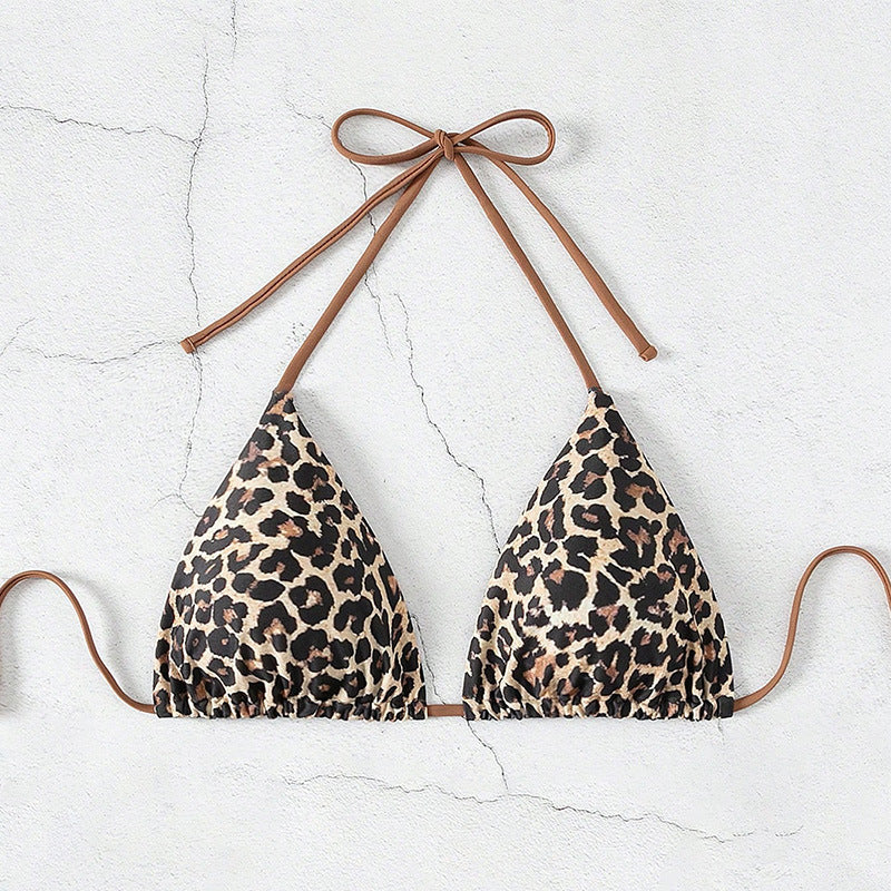 Dame triangel-bikini med modernt leopardmönster Mirla-Eva Jonsson