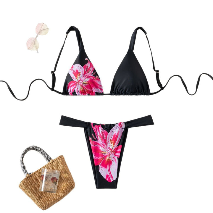 Dame triangulär bikini med blommigt mönster och justerbara band Mirla-Eva Jonsson