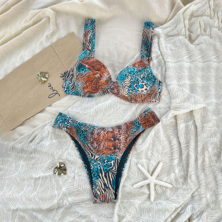 Dame triangulär bikini med innovativt djurmönster Mirla-Eva Jonsson