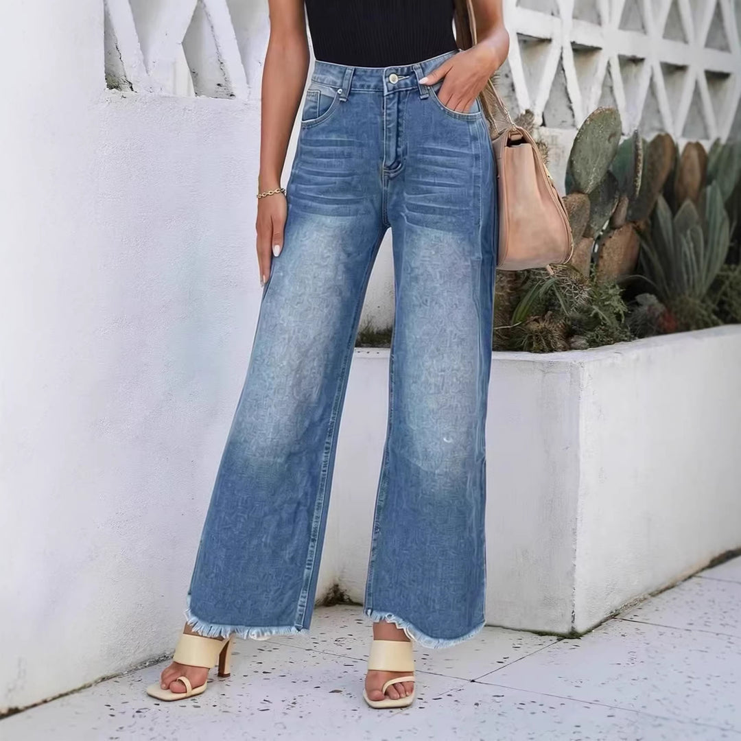 Dame vida Denim jeans med kreativt mönster och fransig nederkant Mirla-Eva Jonsson