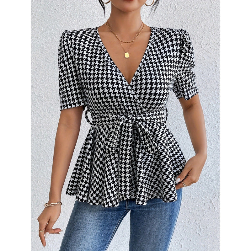Dame wrap blouse with casual cut and fashionable houndstooth pattern Mirla-Eva Jonsson