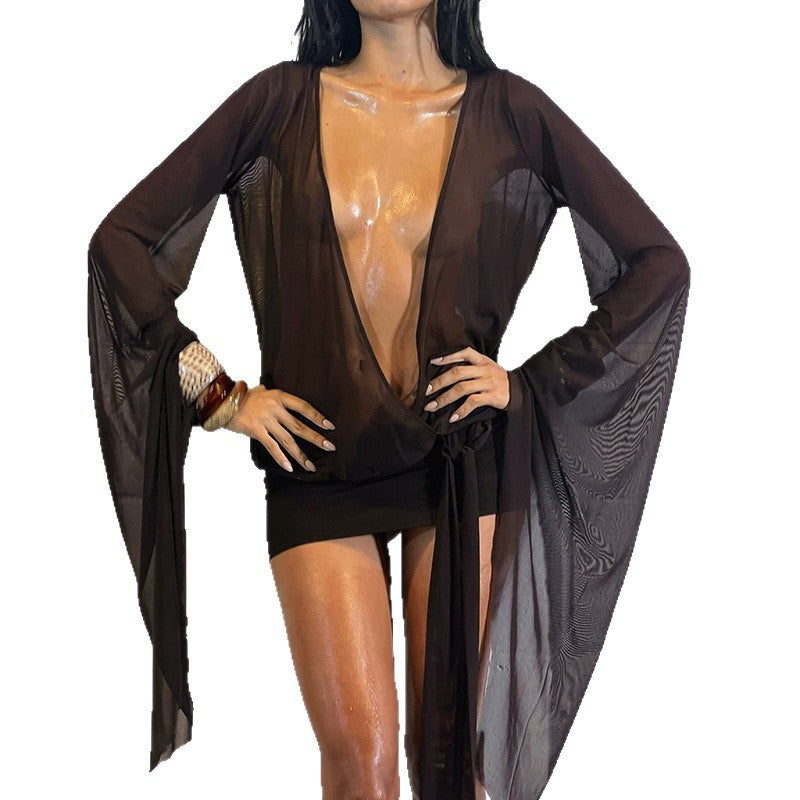 Dame wrap blouse with transparent sleeves and figure-hugging design Mirla-Eva Jonsson