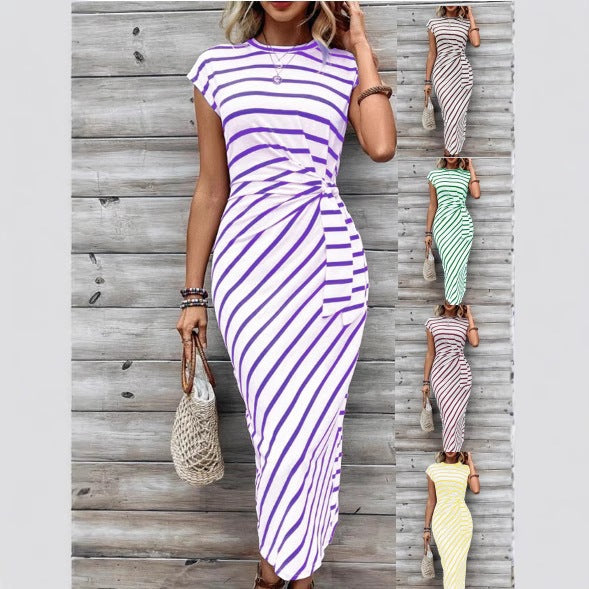 Dame wrap dress i modern randig look med midjeflätning Mirla-Eva Jonsson