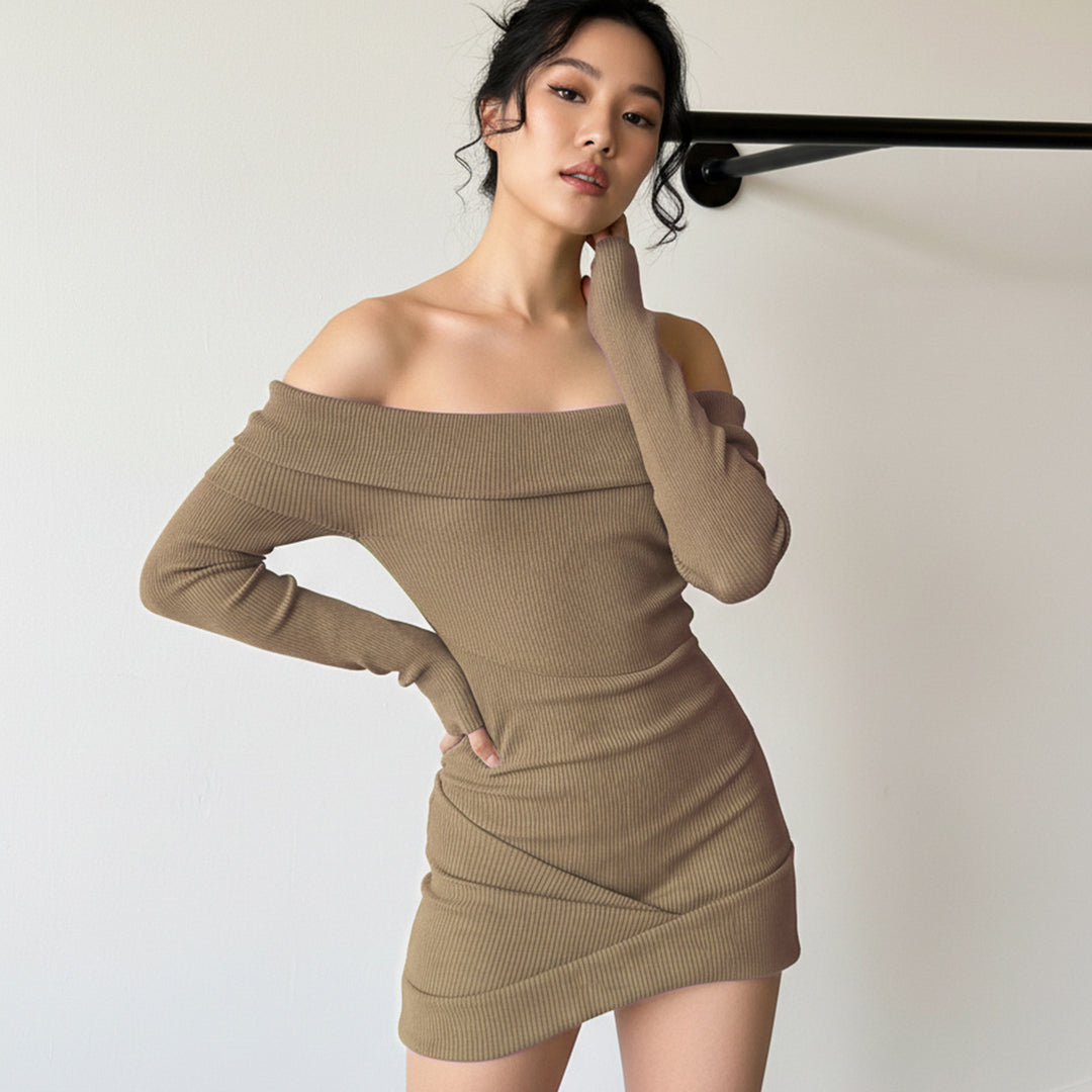Dame wrap dress with off-shoulder design and tight fit Mirla-Eva Jonsson
