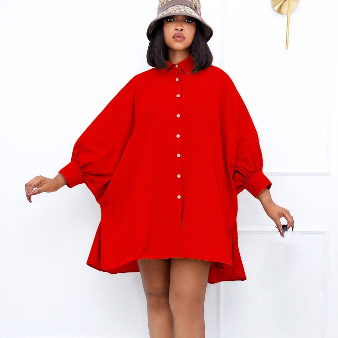 Dameblus med oversized snitt och eleganta knappar Mirla-Eva Jonsson