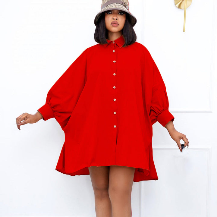 Dameblus med oversized snitt och eleganta knappar Mirla-Eva Jonsson