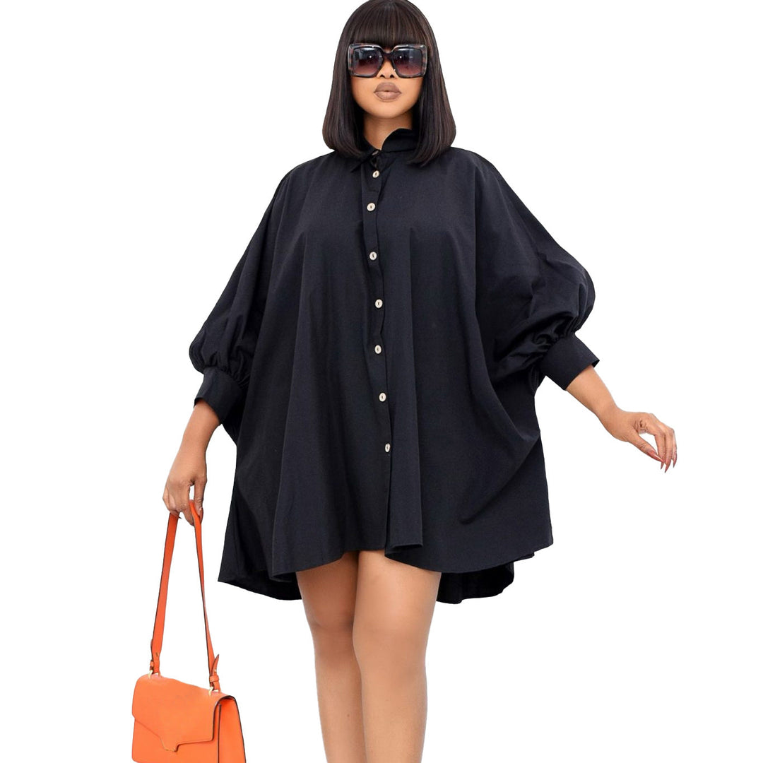 Dameblus med oversized snitt och eleganta knappar Mirla-Eva Jonsson
