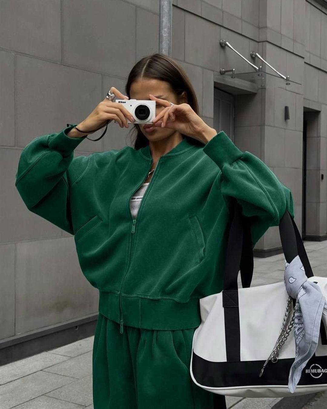 Damed casual lounge set med vida byxor och sportjacka Mirla-Eva Jonsson