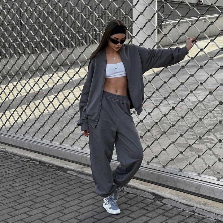 Damed casual lounge set med vida byxor och sportjacka Mirla-Eva Jonsson