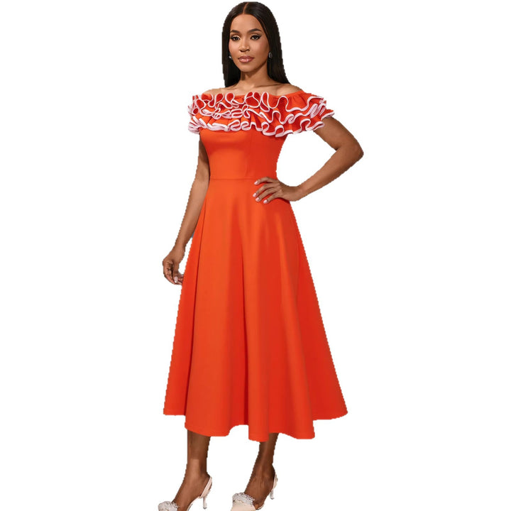 Damen A-linje kvällsklänning med off-shoulder volang Mirla-Eva Jonsson