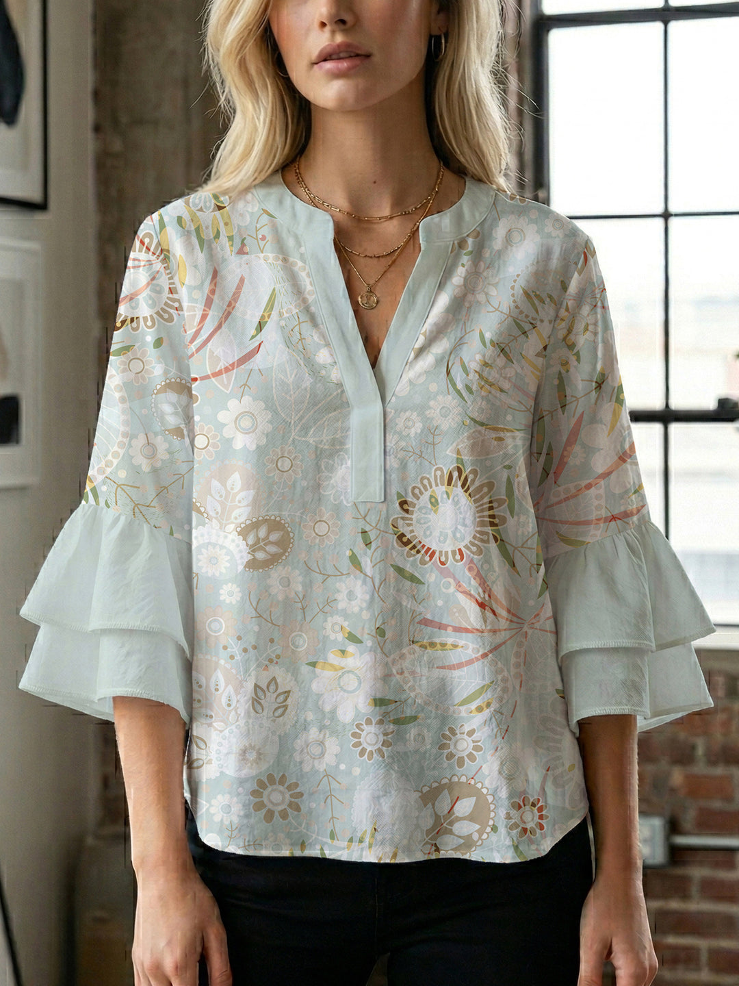 Damen Blusenshirt med voluminösa ärmar och blommönster Mirla-Eva Jonsson