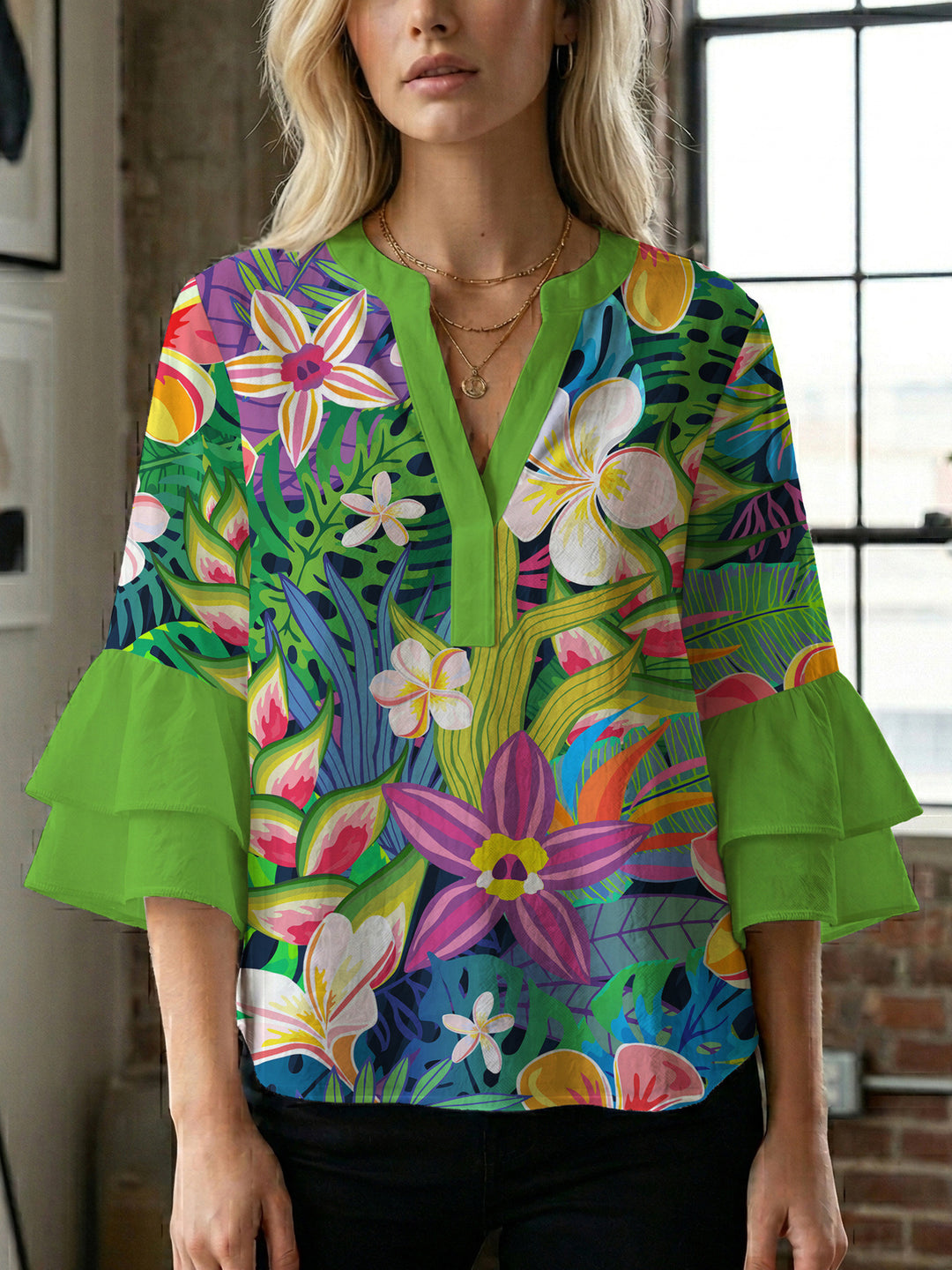 Damen Blusenshirt med voluminösa ärmar och blommönster Mirla-Eva Jonsson