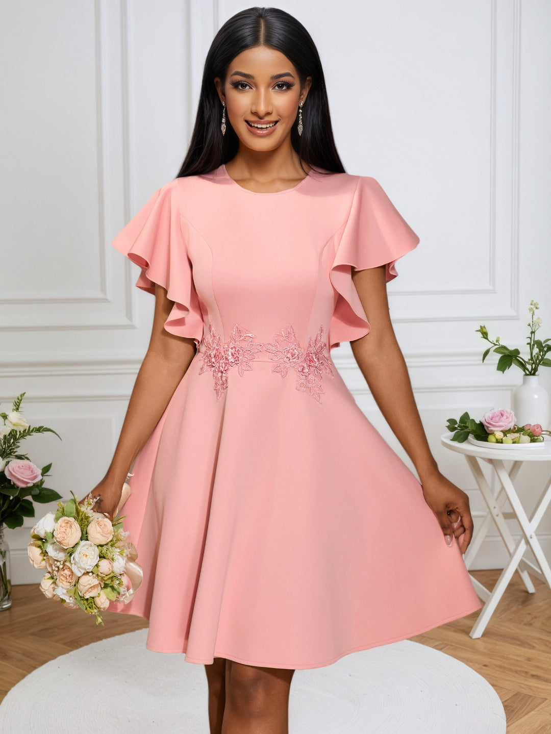 Damen Chic Volantklänning med florala applikationer Mirla-Eva Jonsson