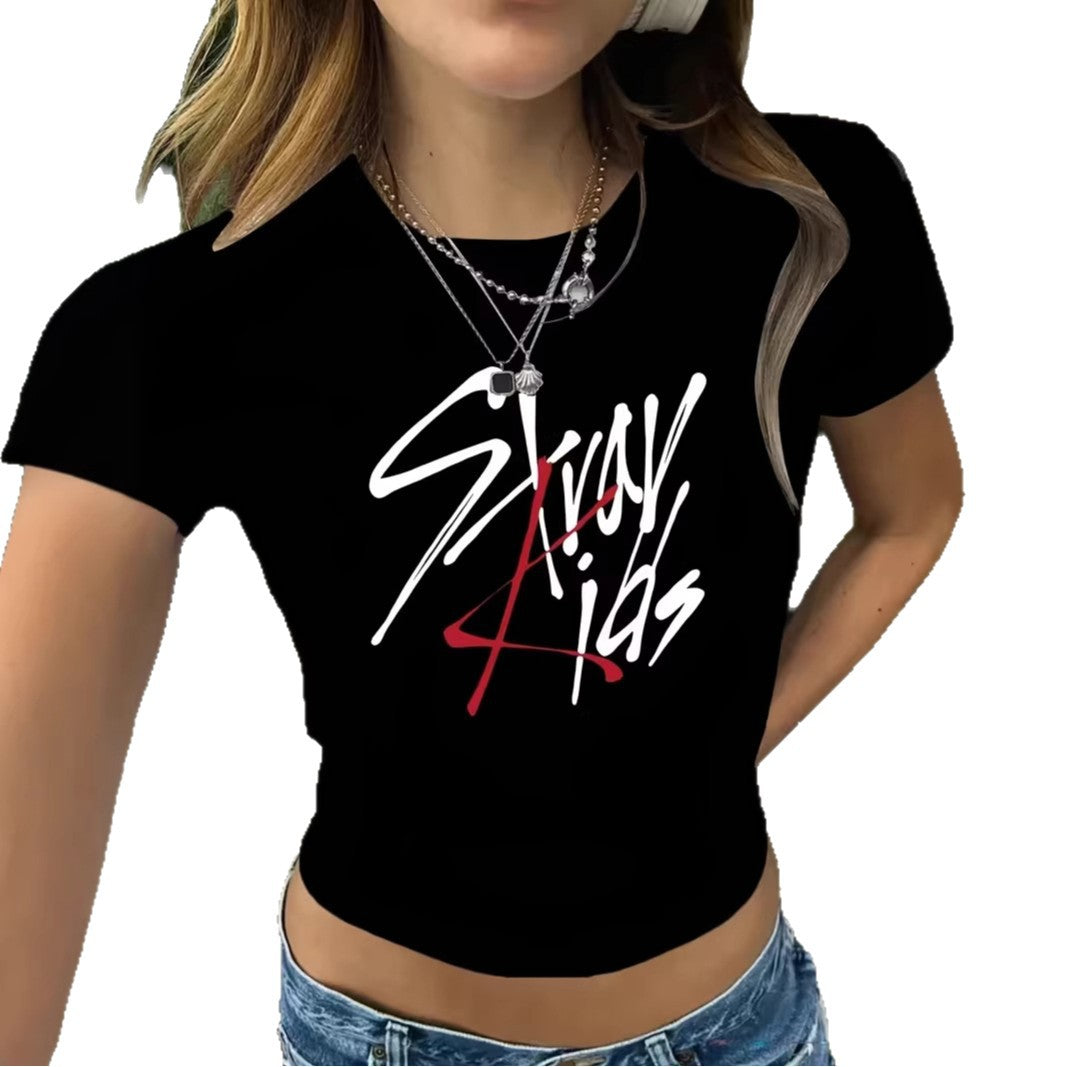 Damen Crop-T-Shirt med kreativ text och figurformande snitt Mirla-Eva Jonsson