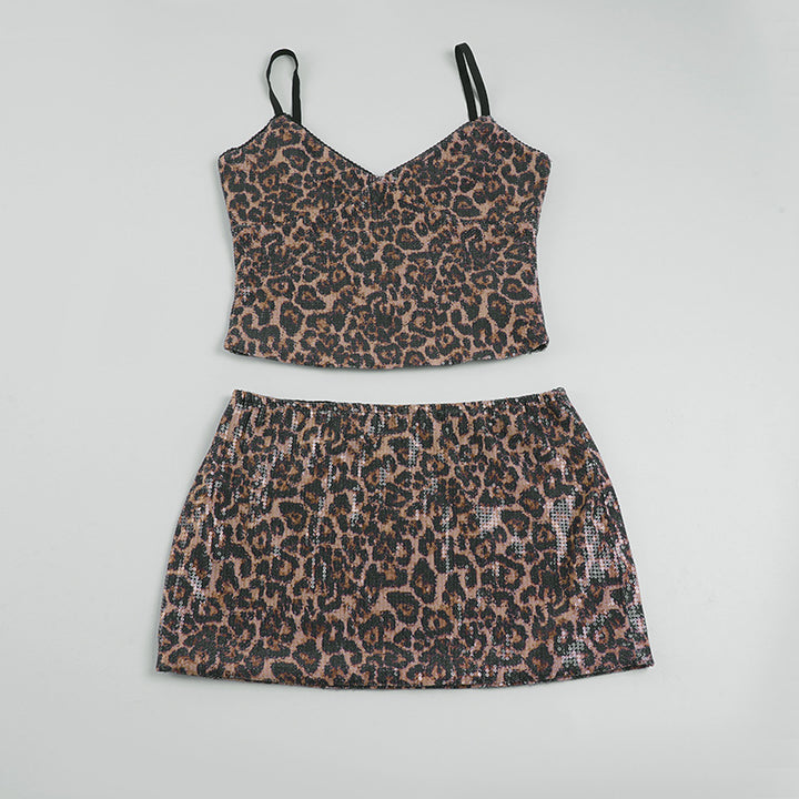 Damen Crop-Top och Minikjol-set med leopardmönster och glittrande detaljer Mirla-Eva Jonsson