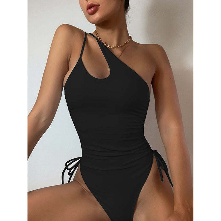 Damen Cut-Out Badadress med asymmetrisk skärning Mirla-Eva Jonsson